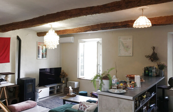 MAISON DE VILLAGE AVEC JARDIN — photo 2