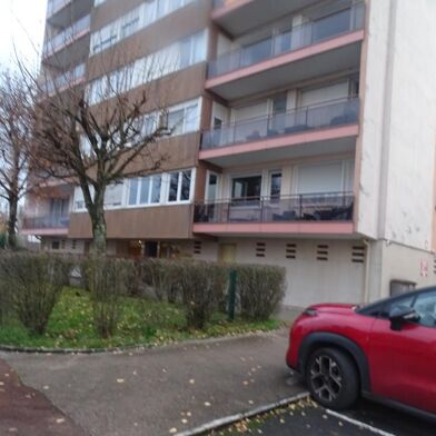 Appartement 4 pièces 950 €