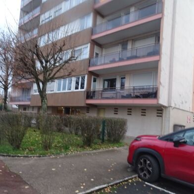 Appartement 4 pièces 950 €