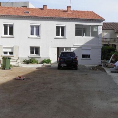 Maison 5 pièces 920 €