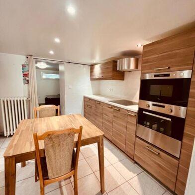 Appartement 3 pièces 1300 €