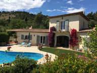 VILLA AU COEUR D'UN JARDIN DE 2 180 m2 AVEC PISCINE & GARAGE — photo 3