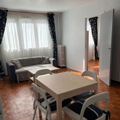 Appartement 3 pièces 1300 €