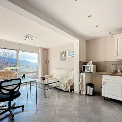 Appartement 2 pièces 930 €