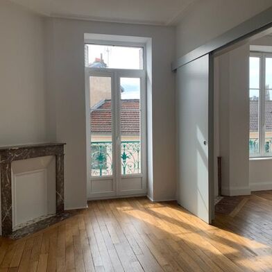 Appartement 2 pièces 1300 €