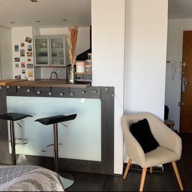 Appartement 2 pièces 890 €