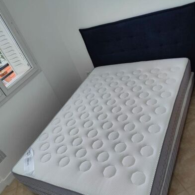 Appartement 2 pièces 1060 €