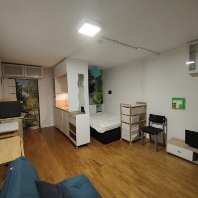 Appartement 1 pièces 990 €