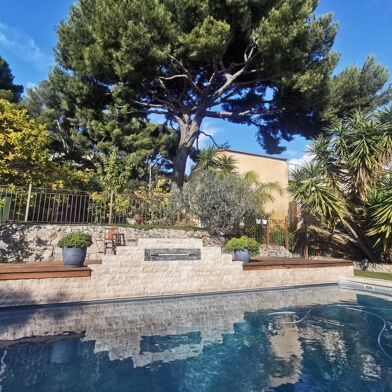 Maison 5 pièces 748000 €