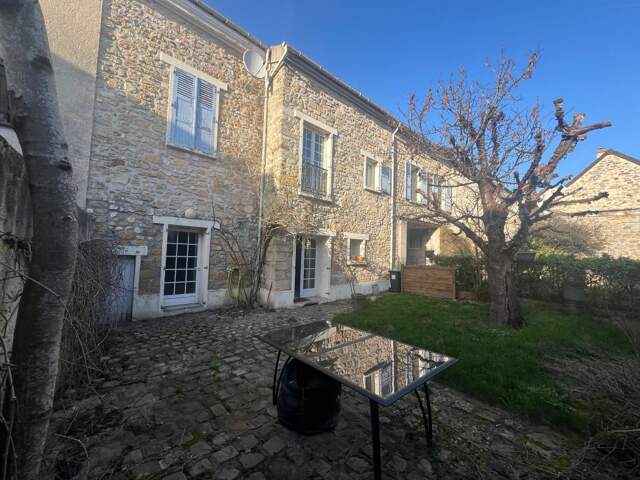 Maison À Vendre — photo du bien