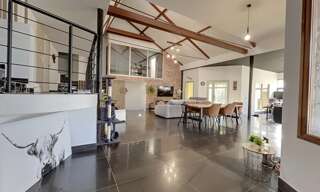 Maison 9 Pièces 300 m² à vendre à Chambost-Longessaigne (69770)