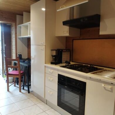 Immeuble  233200 €