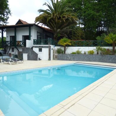 Maison 7 pièces 996000 €