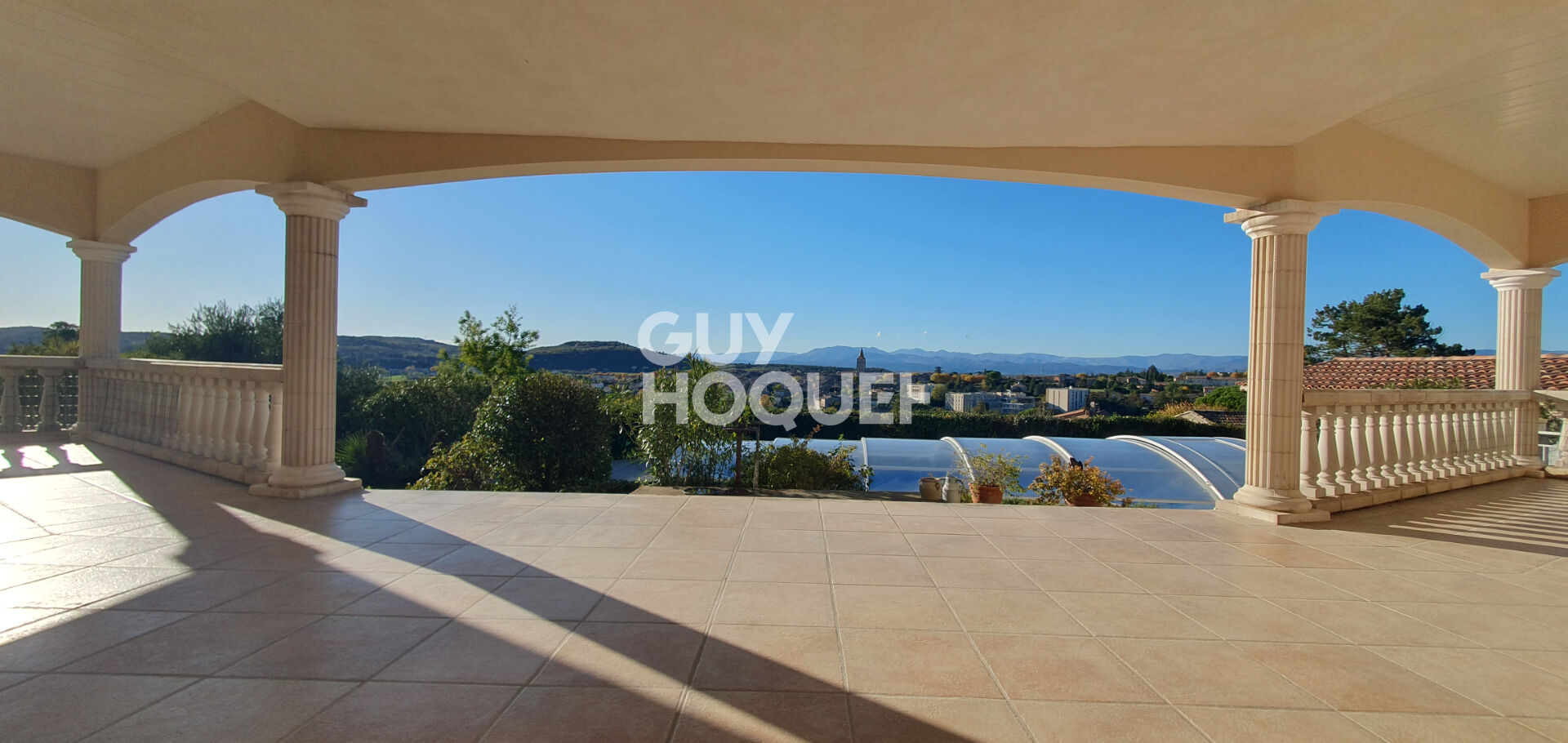 Villa / Maison  T7 à vendre Villeneuve-de-Berg 07170