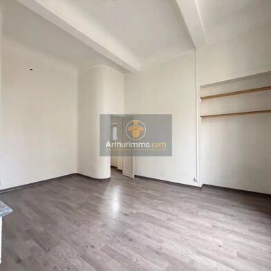 Appartement 3 pièces 580 €