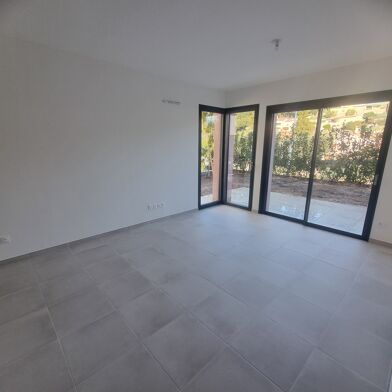 Maison 4 pièces 735000 €