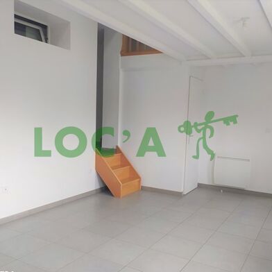 Appartement 4 pièces 1052 €