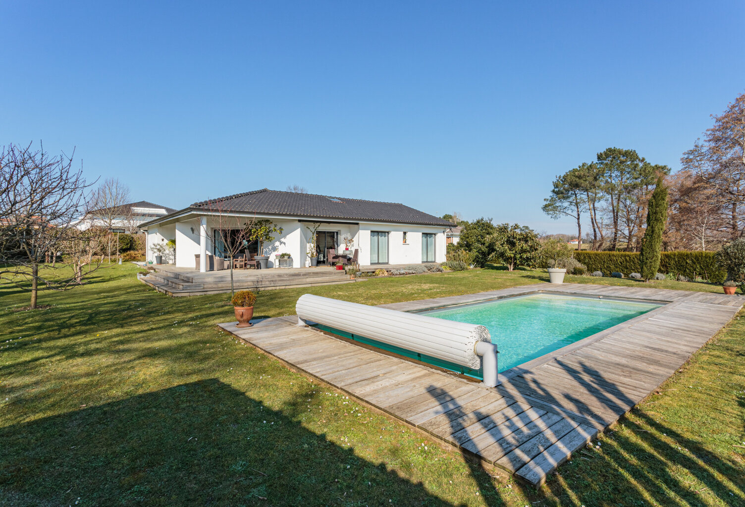 Centre ville, maison plain-pied T5, 4 chambres, piscine et g — photo 1