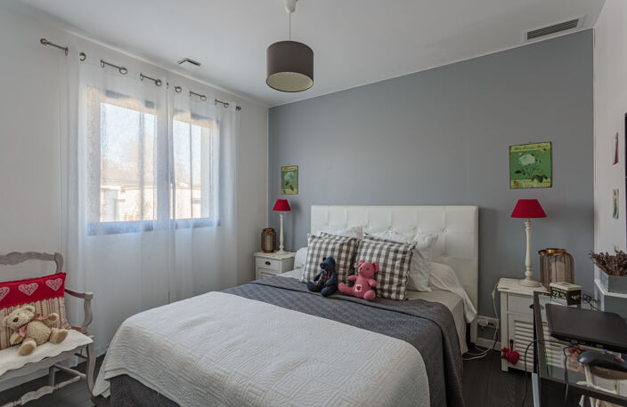 Centre ville, maison plain-pied T5, 4 chambres, piscine et g — photo 5