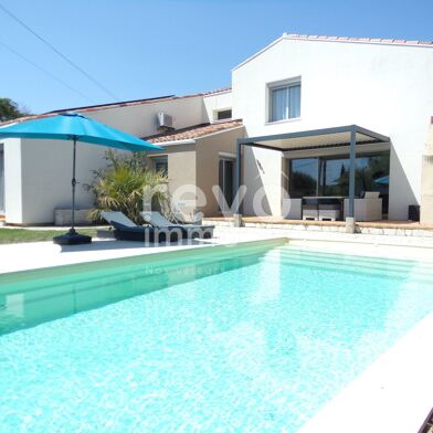 Maison 7 pièces 560000 €