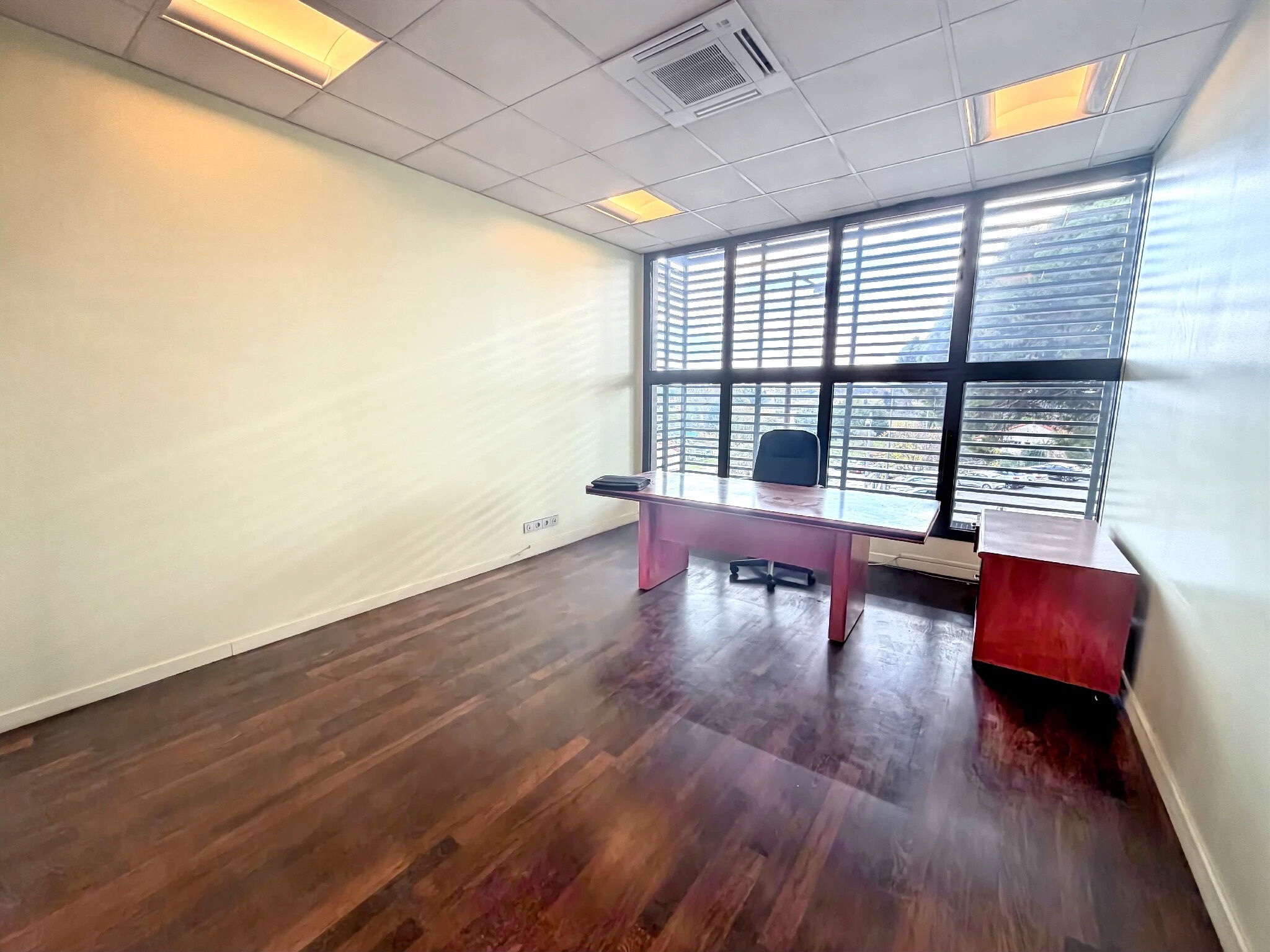 Local commercial  à vendre Fréjus 83600