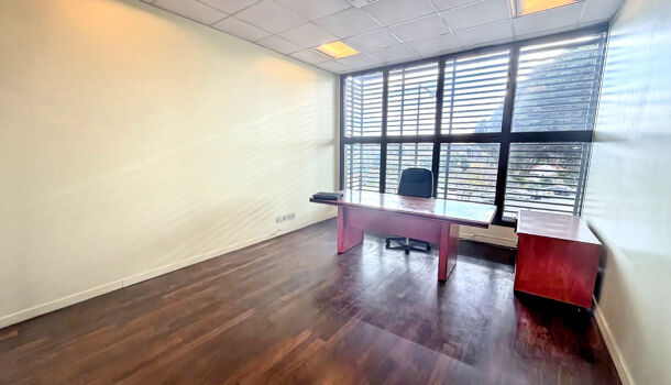 Local commercial  à vendre Fréjus 83600