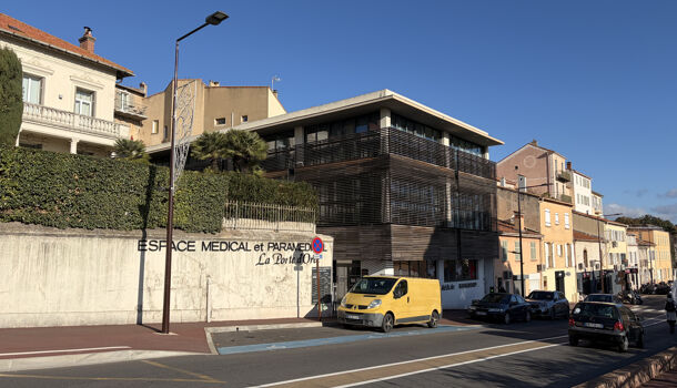 Local commercial  à vendre Fréjus 83600