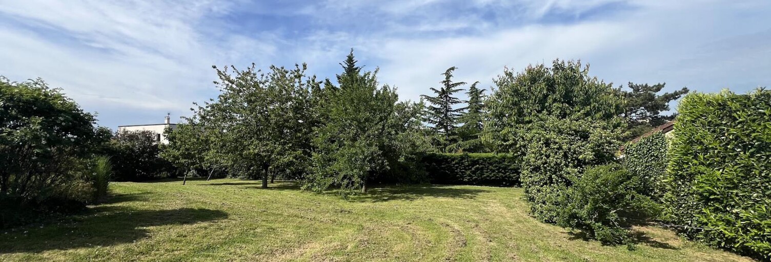 Terrain  1170 m² à vendre à Lissieu (69380)