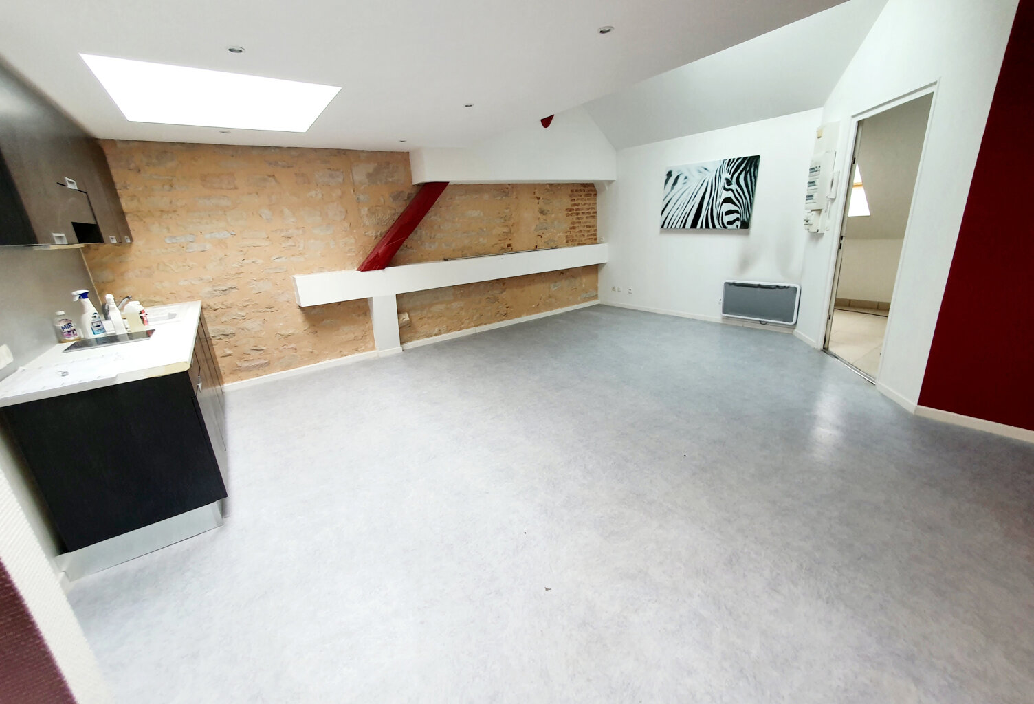 IMMEUBLE AVEC LOCAL ET 2 APPARTEMENTS SECTEUR CITE GASTRONOM — photo 1
