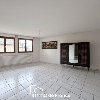 Appartement 3 pièces 179140 €