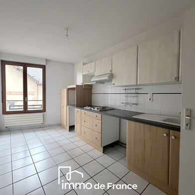 Appartement 3 pièces 179140 €