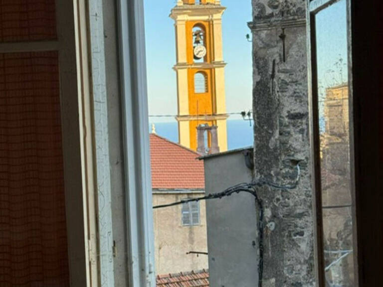 Au plein coeur du village de Cervione et à 10 minutes de la plage — photo 1