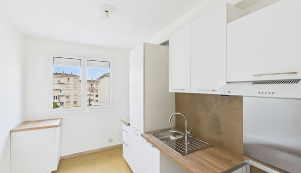 Appartement 3 pièces  à louer Bastia 20200