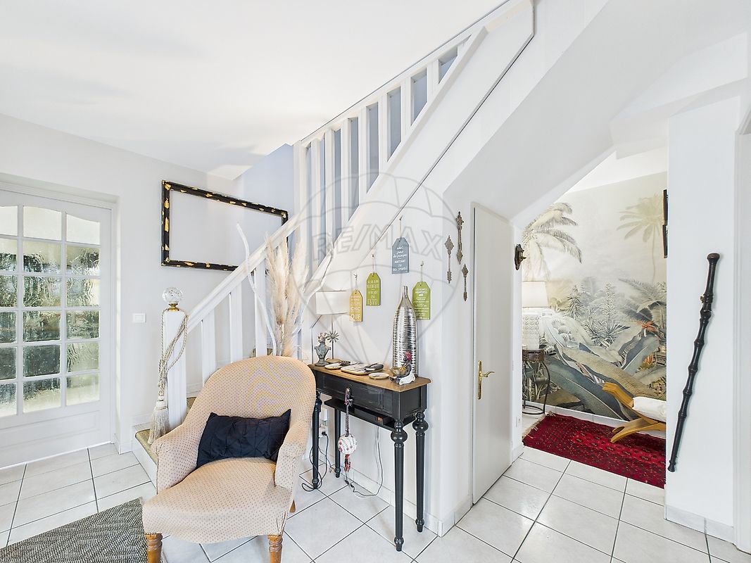 Villa / Maison  T5 à vendre Mathes (Les) 17570