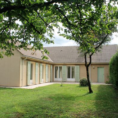 Maison 5 pièces 1320 €