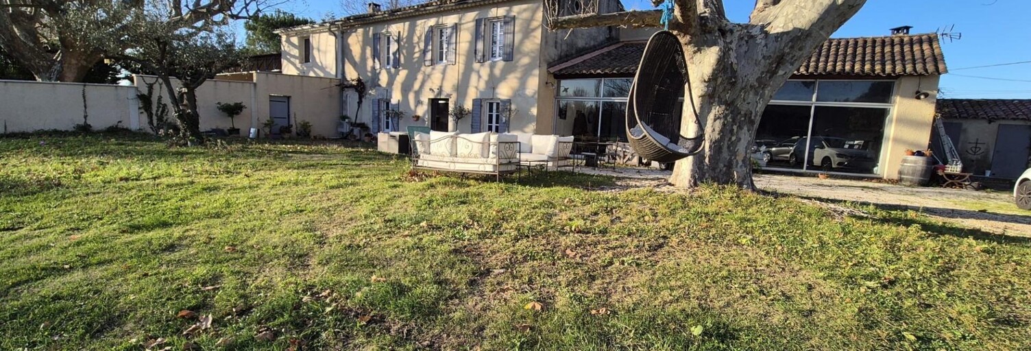Maison 8 Pièces 255 m² à vendre à Mollégès (13940)
