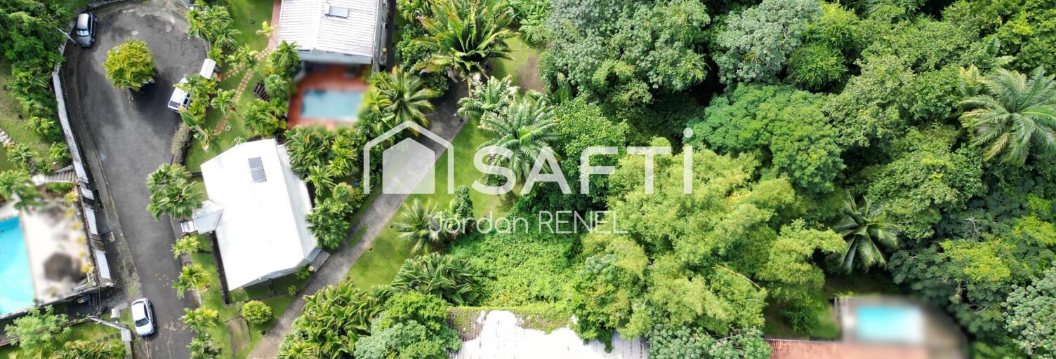 Terrain  2115 m² à vendre à Fort-de-France (97200)