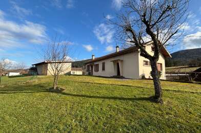 Immeuble  176000 €