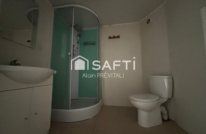 Trois appartements, un garage implanté sur un terrain de 929 m² — photo 4