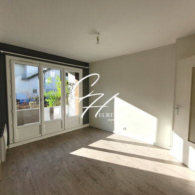 Appartement 2 pièces 518 €