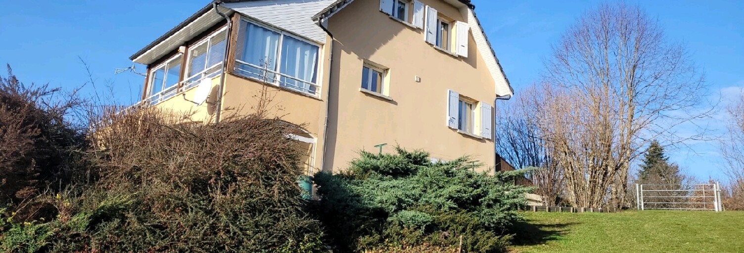 Maison 8 Pièces 240 m² à vendre à Lanobre (15270)