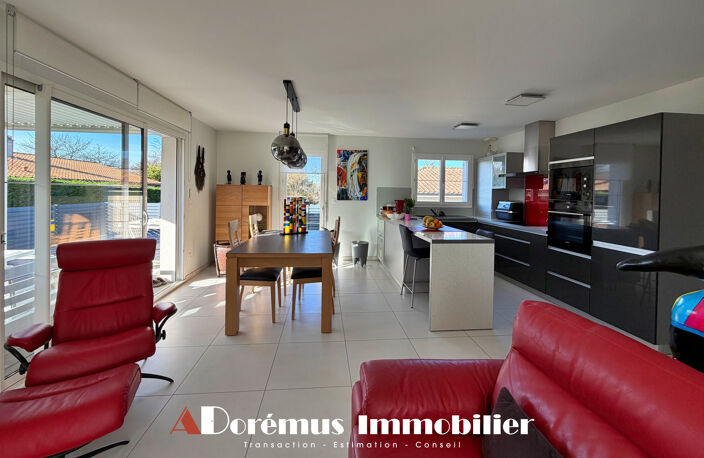MAISON INDIVIDUELLE DE P-PIED -CENTRE DU VILLAGE! — photo 3