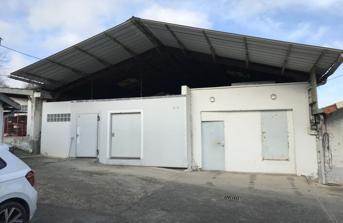 Bâtiments industriels ou de stockage d'une surface de 464 m2 — photo 2