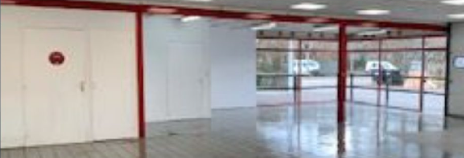 Commerce  325 m² à louer à Ambazac (87240)