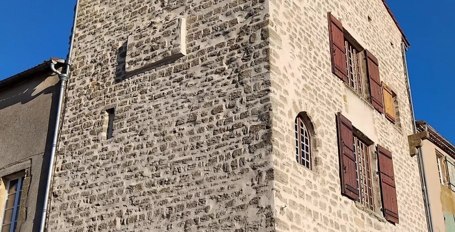 COUP DE CŒUR ABSOLU – MAISON-TOUR MÉDIÉVALE D’EXCEPTION — photo 1