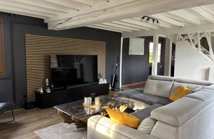 MAISON DE CARACTERE A PROXIMITE DE PAVILLY — photo 2