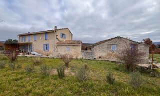 Maison 7 Pièces 235 m² à vendre à Saint-Martin-de-Castillon (84750)