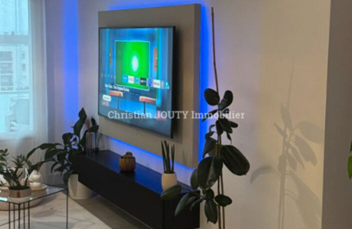 F4 — photo 2