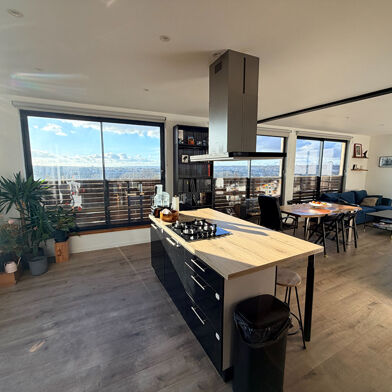 Appartement 4 pièces 265000 €