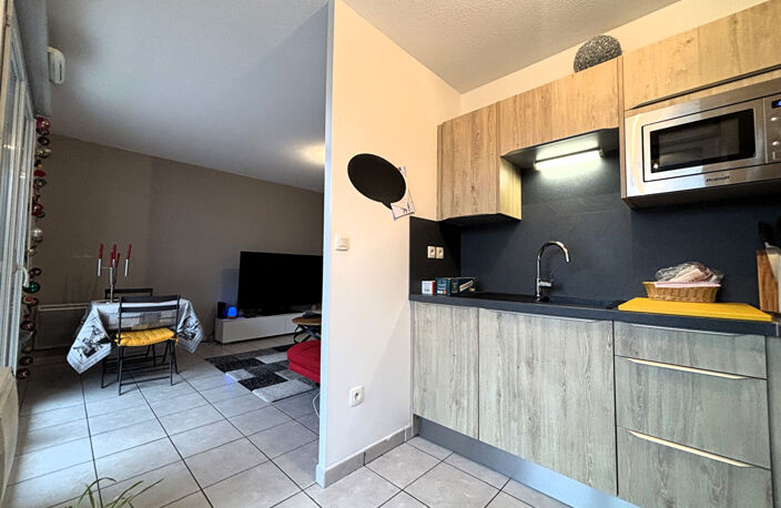 Appartement lumineux de 2 pièces avec terrasse et garage — photo 3
